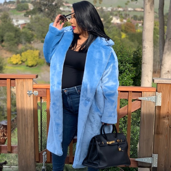 Meet your Posher, Janette - Picture 1 of 8